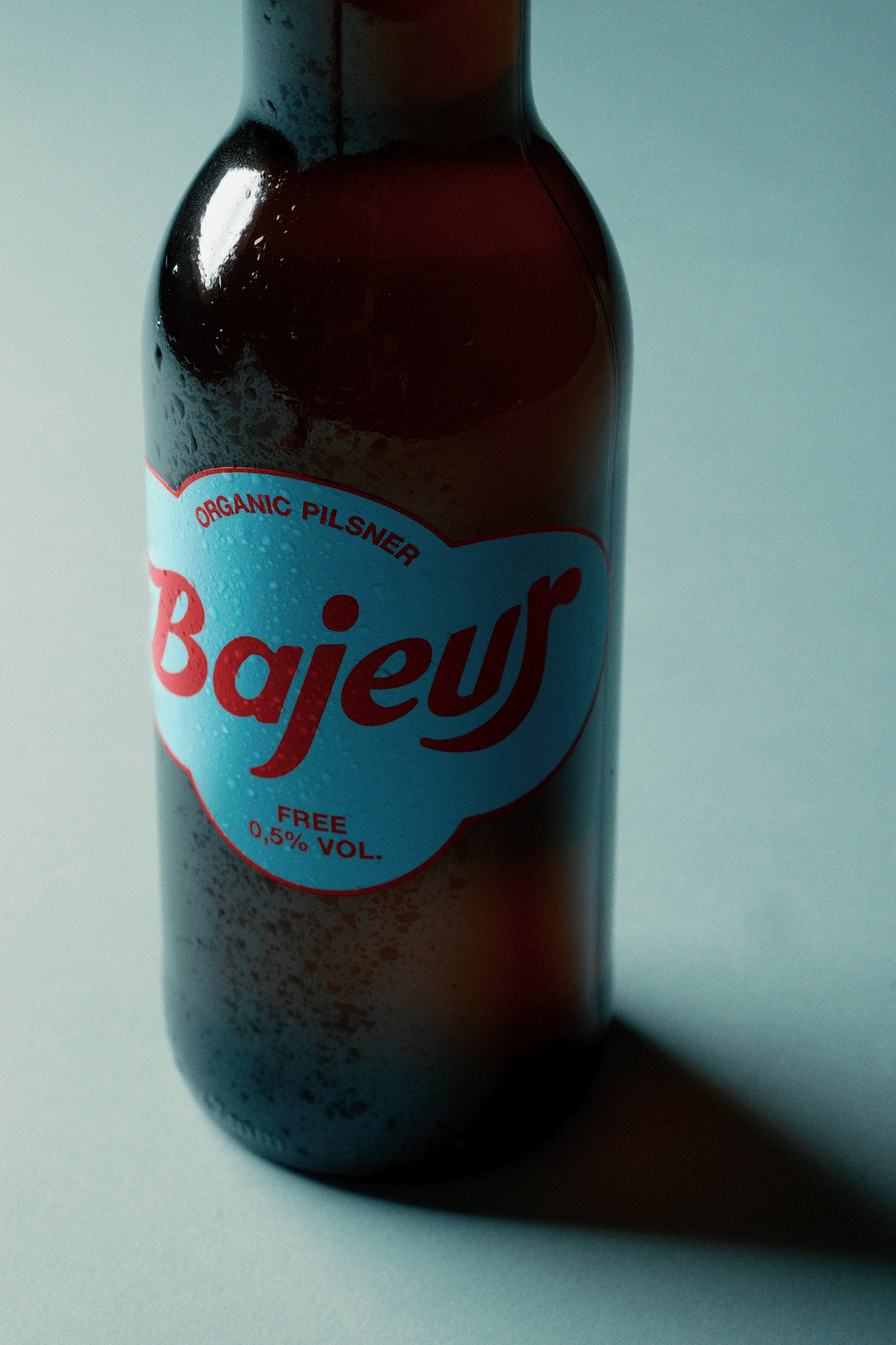 packshot of Bajeur Free bottle.